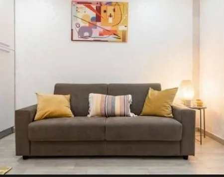 Bari Dante Center * Бари