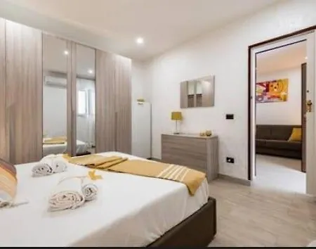Dante Center Apartment Bari